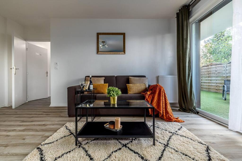 A - Moderne Pres De L'aeroport Apartment Orly